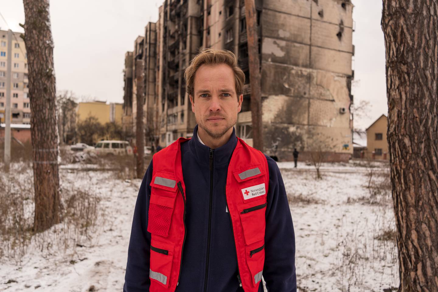 UKRAINA: Erik Abild, Europa-sjef i Norges Røde Kors fotografert i Irpin, Ukraina.
