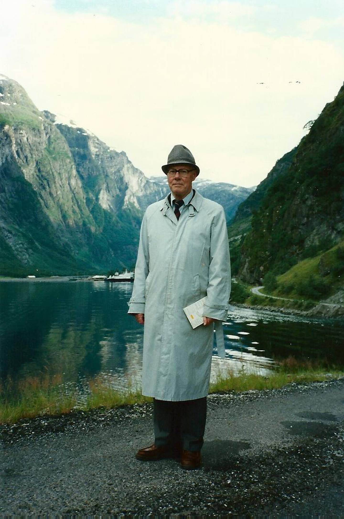 Johan Kvandal ved Geirangerfjorden, 1990.