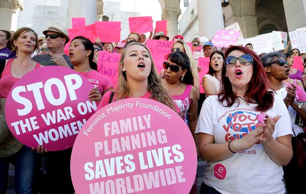 Retten til selvbestemt abort er omstridt i mange land, også i USA (bildet), der president Donald Trump kutter støtten til organisasjoner som tilbyr eller informerer om abort utenfor USA.
