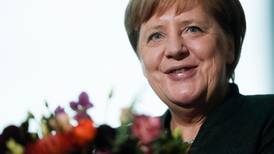 Tyske sosialdemokrater vil avslutte regjeringssamarbeidet med CDU når Merkel går av